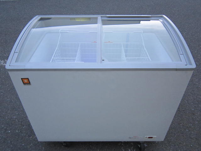 RIS 188 神奈川 にて 厨房機器  レマコム 冷凍ショーケース RIS 188 を買取 いたしました。