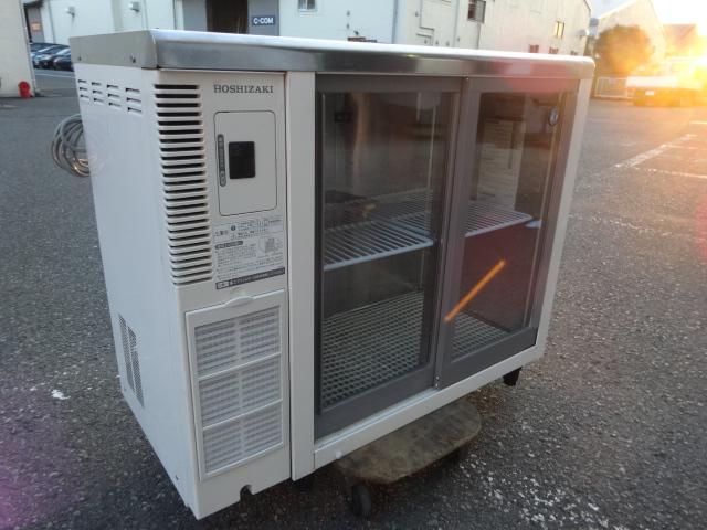 RTS 90STB2 東京 にて、厨房機器 ホシザキ電機テーブル型冷蔵ショーケースを買取致しました