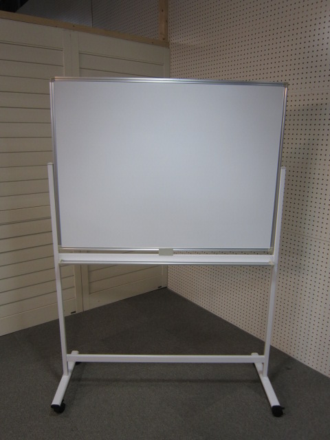 whiteboard 10月31日神奈川 にて オフィス家具 3点 を 買取 いたしました