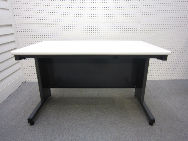 PLUS desk 3月6日神奈川にてオフィス家具3点を買取いたしました