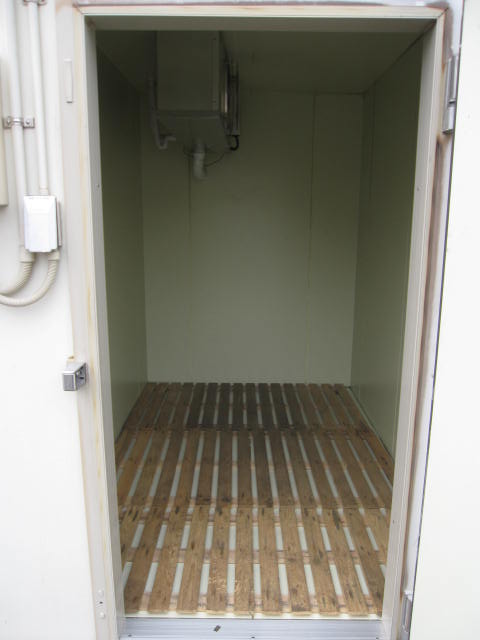LVF3JB 2 神奈川 にて 厨房機器 ダイキン 1.5坪 プレハブ冷凍庫 を 買取 いたしました。