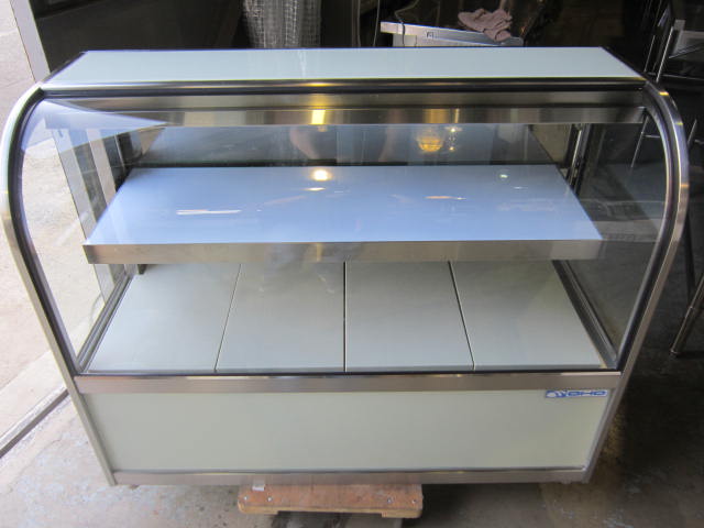 OHGU S 1200B 東京 にて 厨房機器 大穂製作所 冷蔵ケーキケース OHGU S 1200B を 買取 いたしました。
