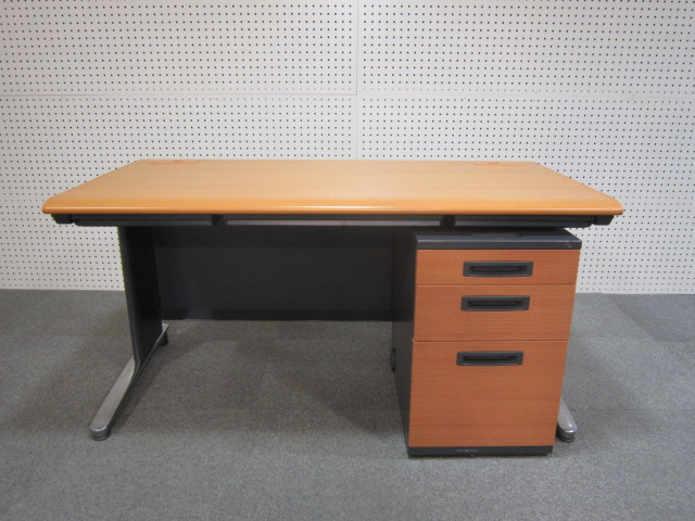 inaba desk 8月29日東京 にて オフィス家具 3点 を 買取 いたしました