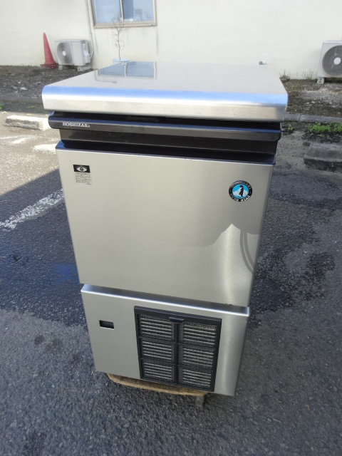 IM 25M 東京 にて、厨房機器 ホシザキ 製氷機25kg IM 25Mを買取いたしました。
