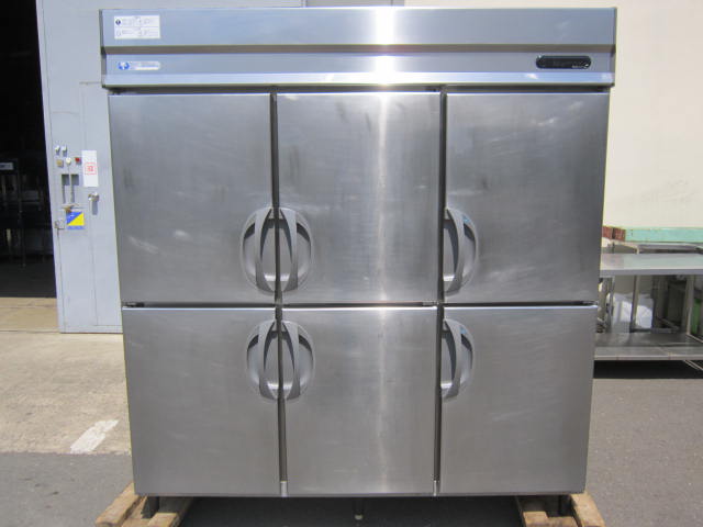 URN 62PM1 東京にて、厨房機器 フクシマ工業 業務用タテ型冷凍冷蔵庫 を買取いたしました。
