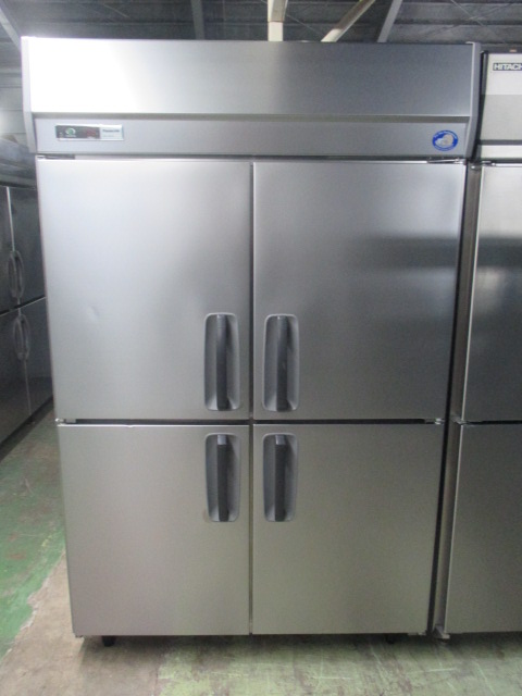 SRR J1261VA 神奈川にて、厨房機器 パナソニック 業務用タテ型冷蔵庫を買取いたしました。