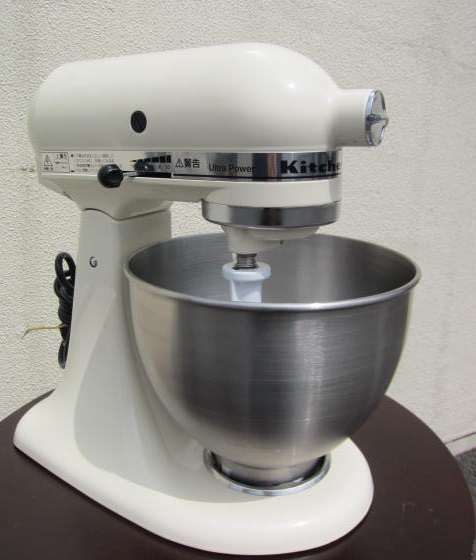 9KSM95 東京にて、厨房機器 キッチンエイド ミキサー 9KSM95を買取いたしました。