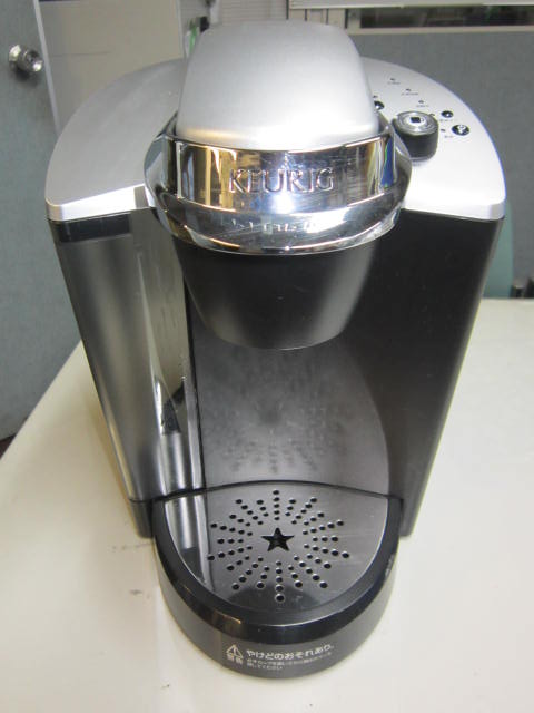 B50J 東京にて、厨房機器 キューリグ・エフィー株式会社 電気コーヒー抽出機を買取いたしました。
