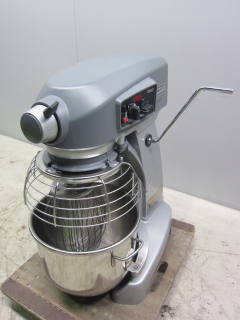 HL200 横浜にて、厨房機器 ホバート 卓上型ミキサー HL200を買取いたしました。