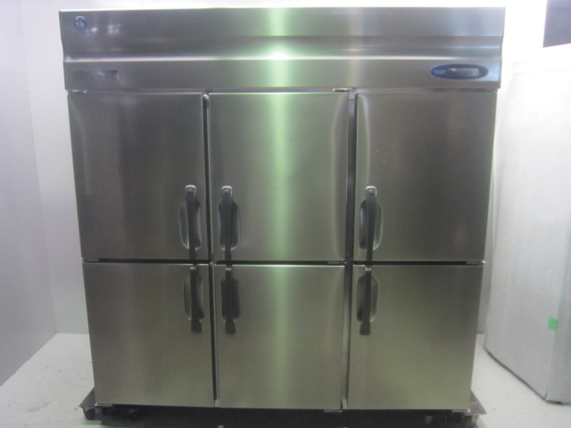HR 180Z3 ML 横浜にて、厨房機器 ホシザキ電機 業務用タテ型冷蔵庫 HR 180Z3Lを買取いたしました。